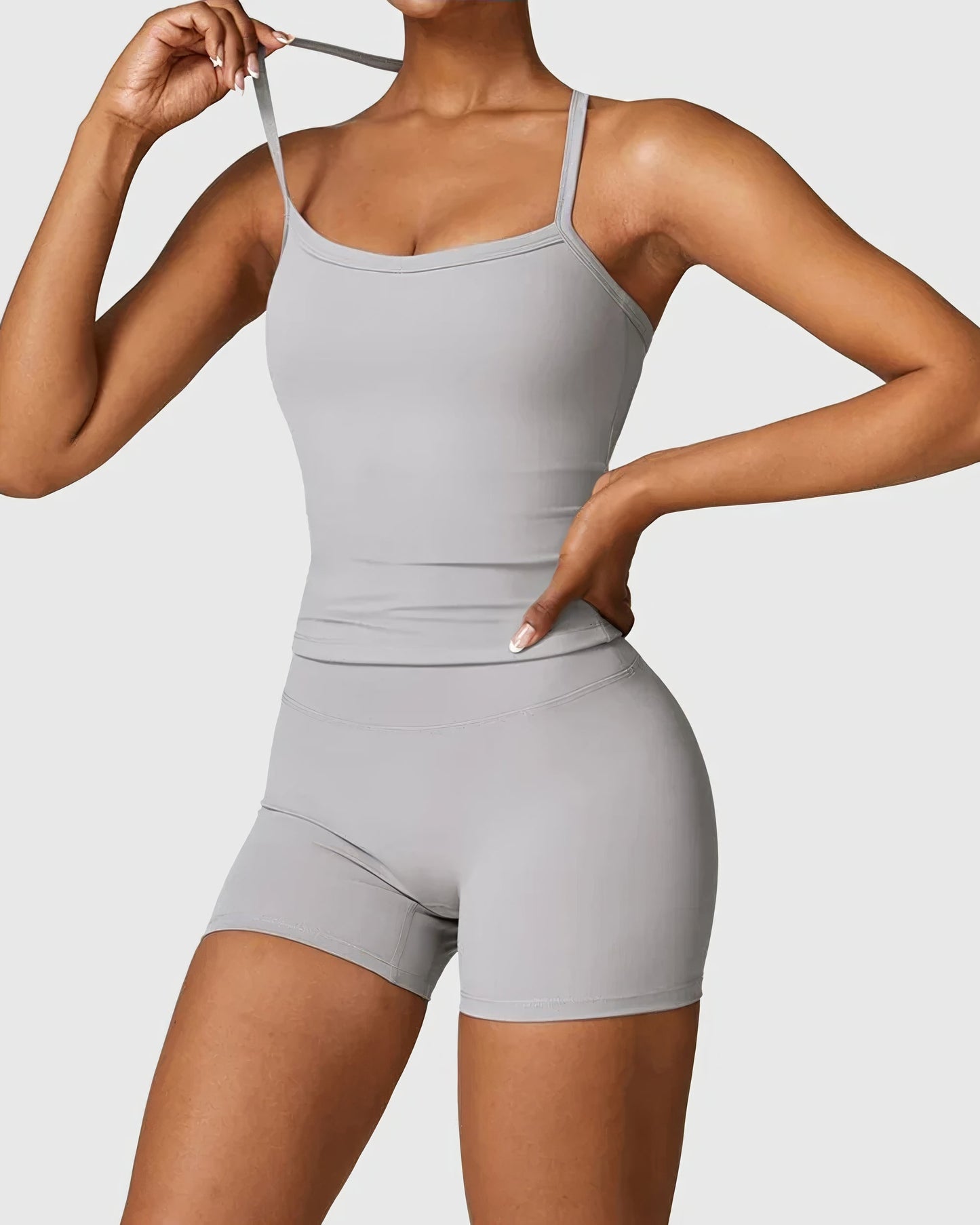 SEAMLESS SHORTS & TANK TOP