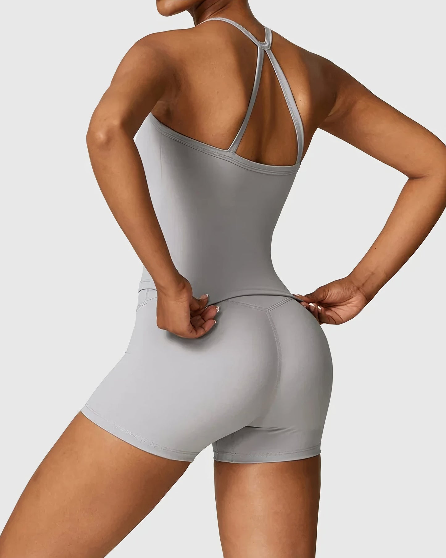 SEAMLESS SHORTS & TANK TOP